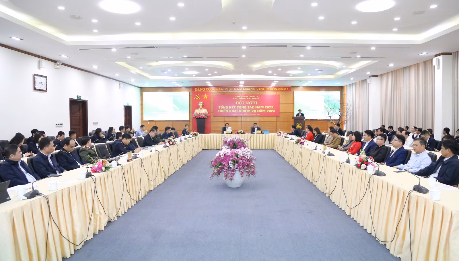 Quang cảnh hội nghị.