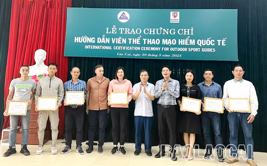 8 học viên được nhận chứng chỉ hướng dẫn viên thể thao mạo hiểm quốc tế ảnh 3