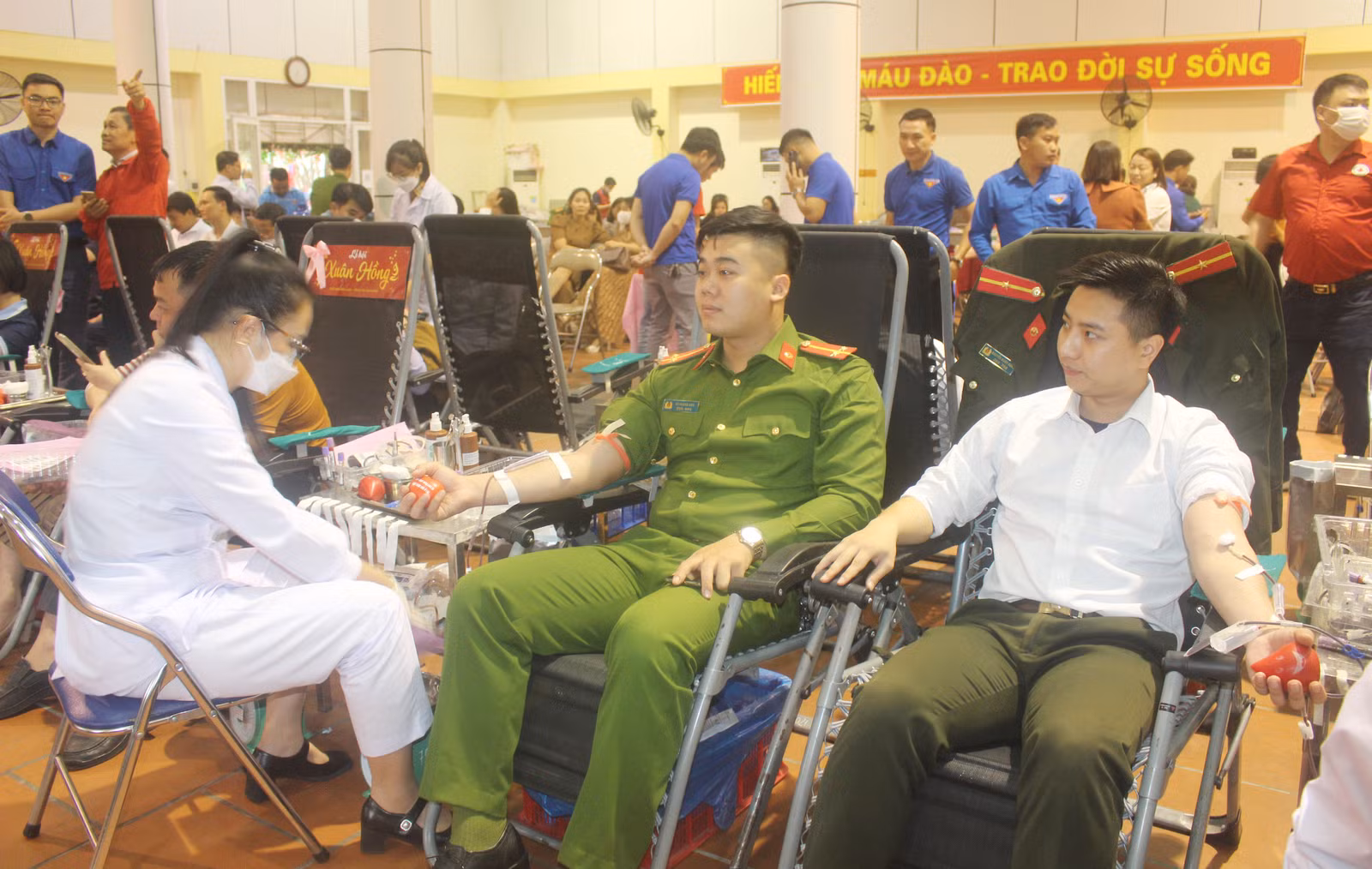 Ngày hội thu hút nhiều đoàn viên, thanh niên, lực lượng vũ trang trên địa bàn tham gia.