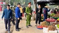  Công an xã Trấn Yên ra quân lập lại trật tự hành lang an toàn giao thông 