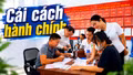 Một ngày của cán bộ Trung tâm Phục vụ hành chính cấp xã