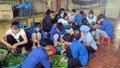 Bữa cơm ấm lòng sĩ tử