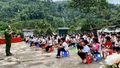 Hơn 350 thầy cô và học sinh Trường TH&THCS Mường Vi được tuyên truyền pháp luật