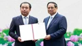 Thủ tướng trao Quyết định giao Quyền Bộ trưởng Bộ Nông nghiệp và Môi trường