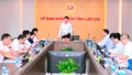 Tổ công tác số 2 duyệt văn kiện Đại hội Đảng bộ xã Cốc San và Hợp Thành