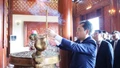 Đoàn đại biểu dự Đại hội Thi đua yêu nước Lào Cai lần thứ I, nhiệm kỳ 2025 - 2030 dâng hương Chủ tịch Hồ Chí Minh và các Anh hùng liệt sĩ