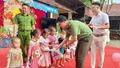 Công an xã Hợp Thành, Xuân Hòa tổ chức Tết Trung thu cho thiếu nhi trên địa bàn