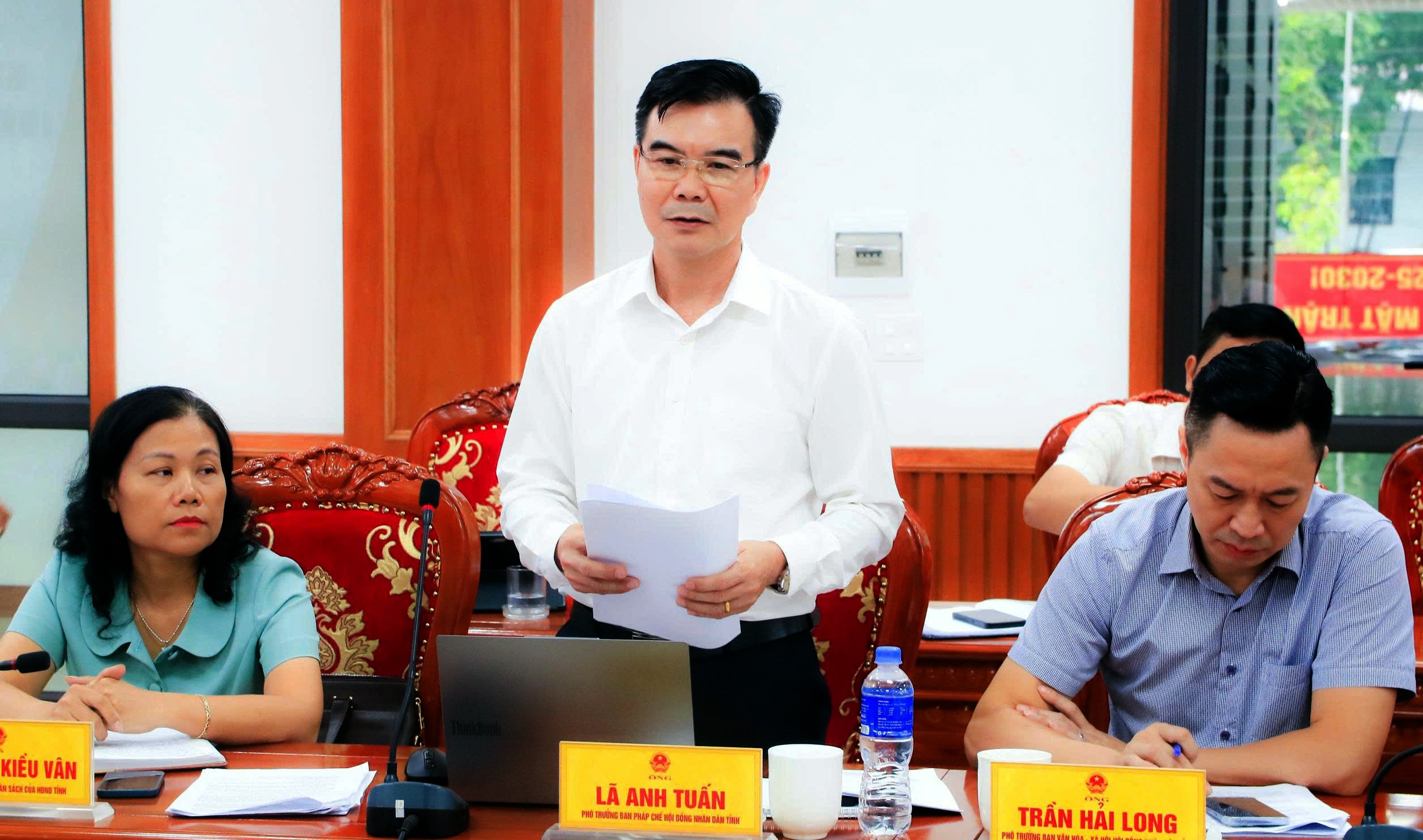 Lãnh đạo Ban Pháp chế - HĐND tỉnh phát biểu tại buổi làm việc. z6945922450591-3f80a90f18aca5ba39ac56ea829f4865.jpg