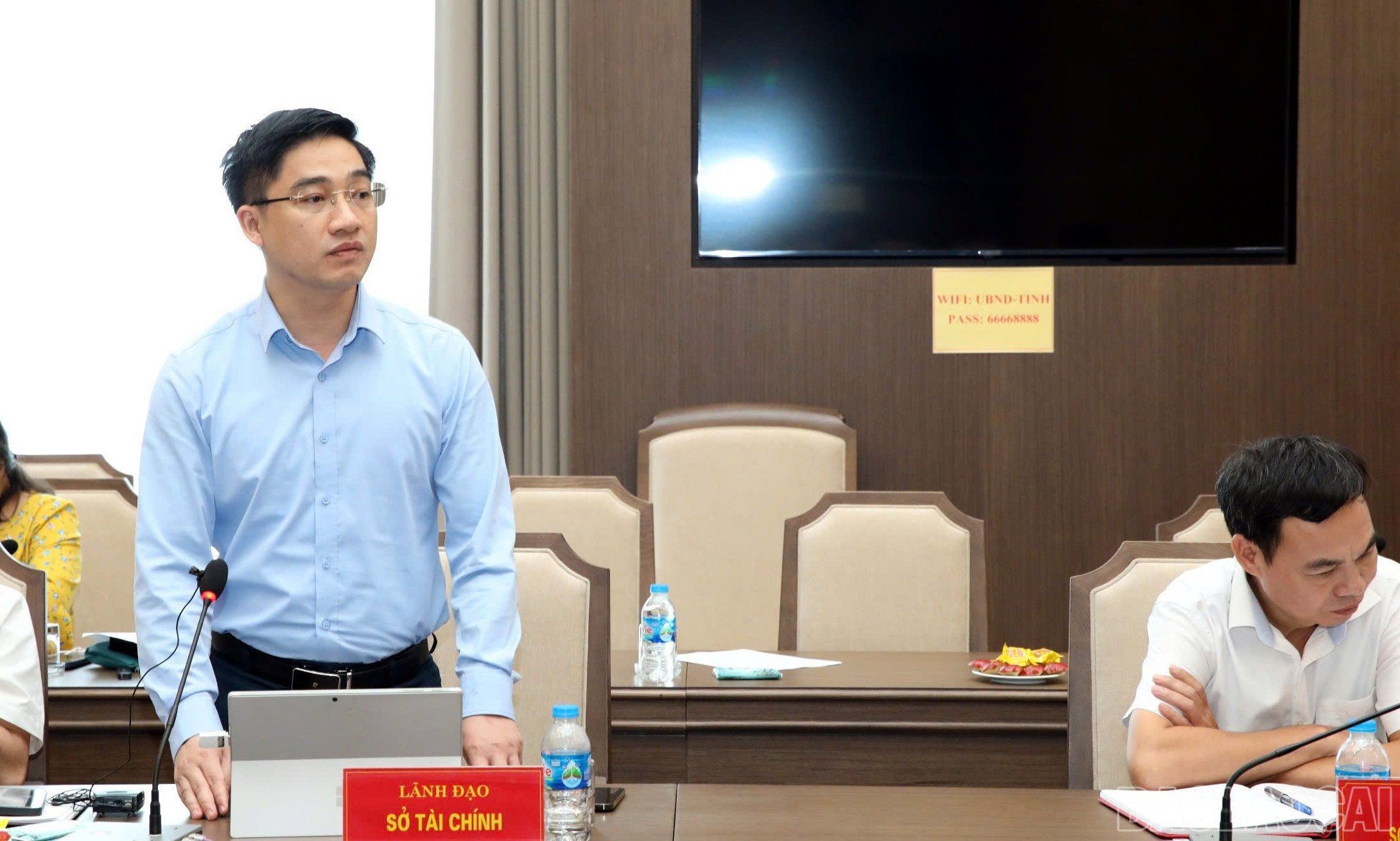 Lãnh đạo Sở Tài chính tham gia góp ý vào Luật Sửa đổi, bổ sung một số điều của Luật Địa chất và Khoáng sản. baolaocai-br_z7125600574955-66f9c8996c57c048bd4fb75c47c55626.jpg