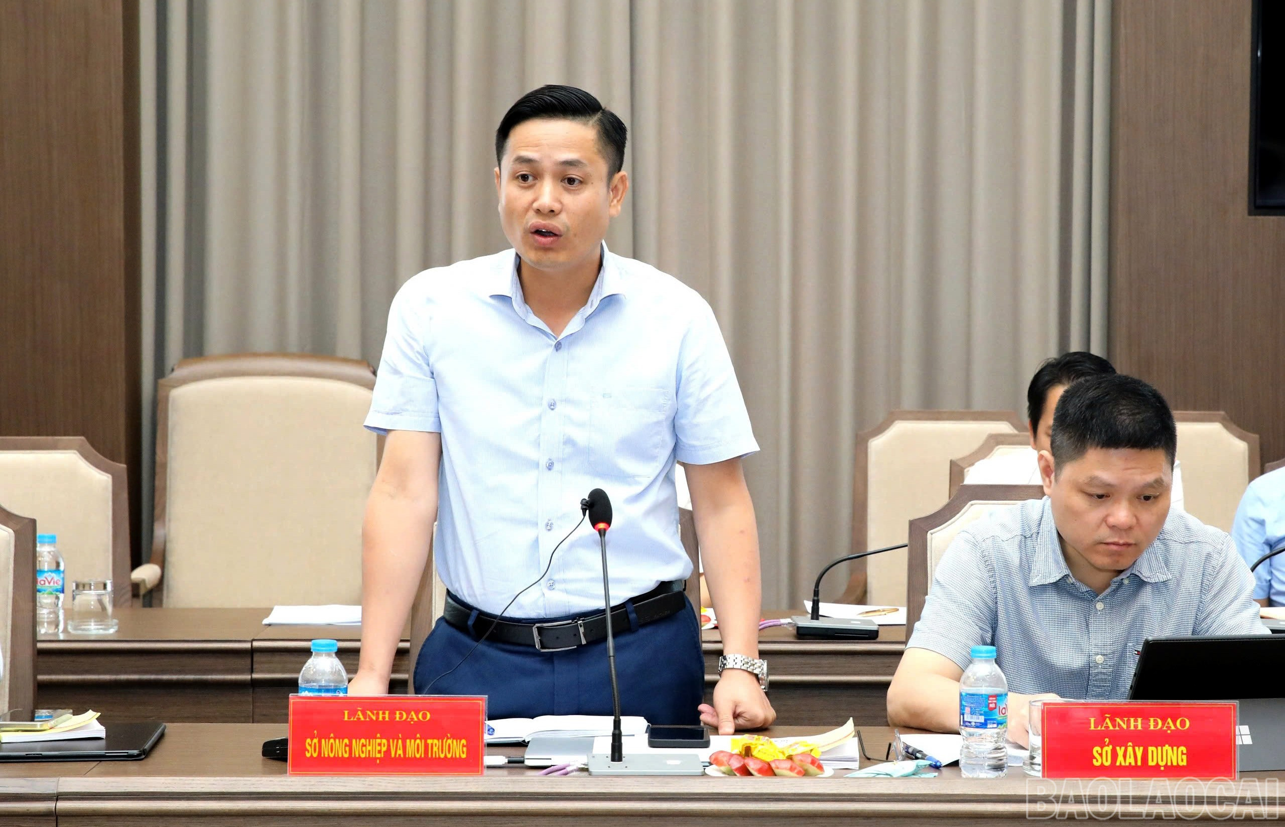 Lãnh đạo Sở Nông nghiệp và Môi trường tham gia góp ý vào Luật Sửa đổi, bổ sung một số điều của Luật Địa chất và Khoáng sản. baolaocai-br_z7125429420153-751563f94428e775c675effb60aaf514.jpg