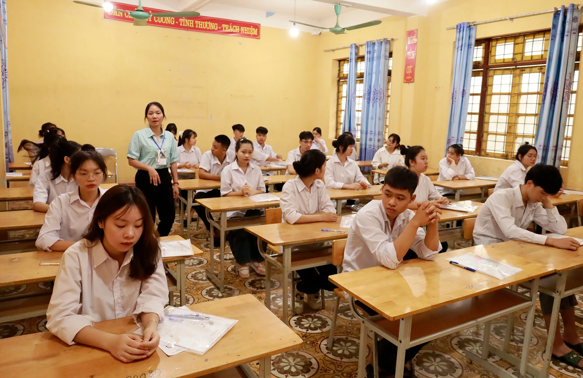 Công tác tổ chức thi diễn ra theo đúng quy chế.