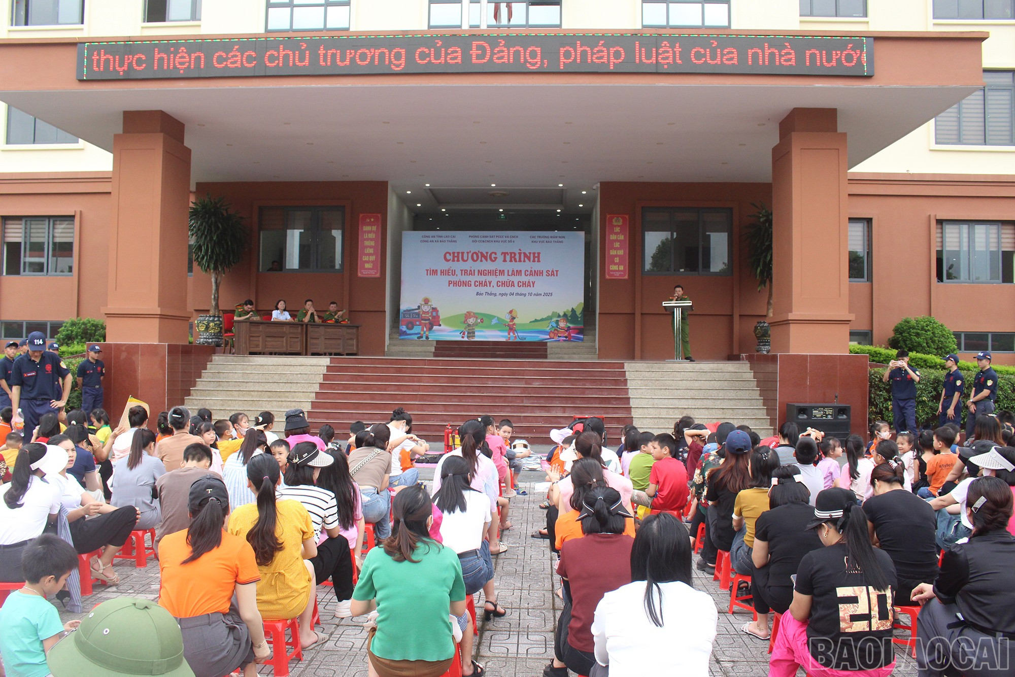 Quang cảnh chương trình. baolaocai-br_img-6929.jpg