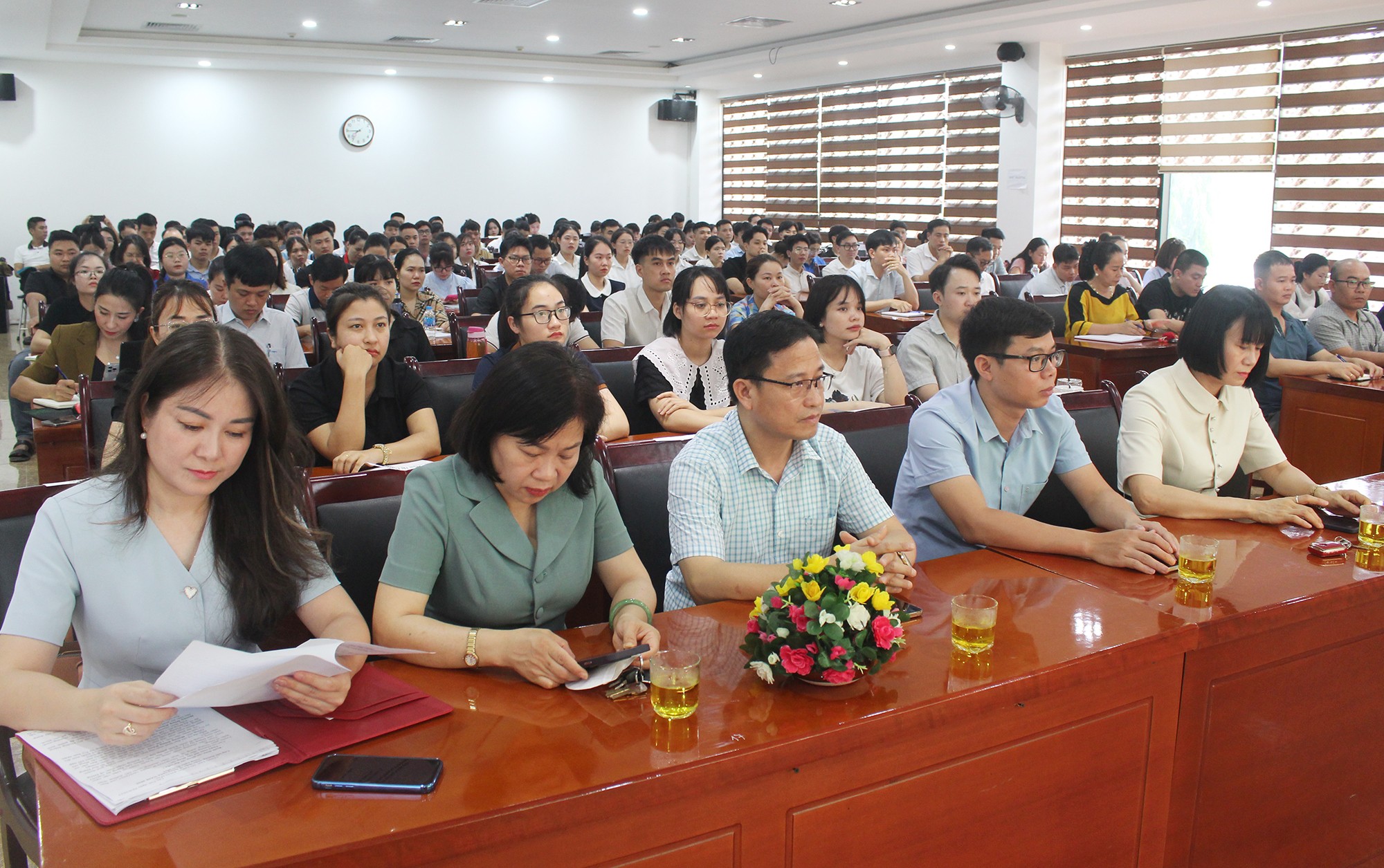 Đại biểu tham dự lớp bồi dưỡng. img-5723.jpg