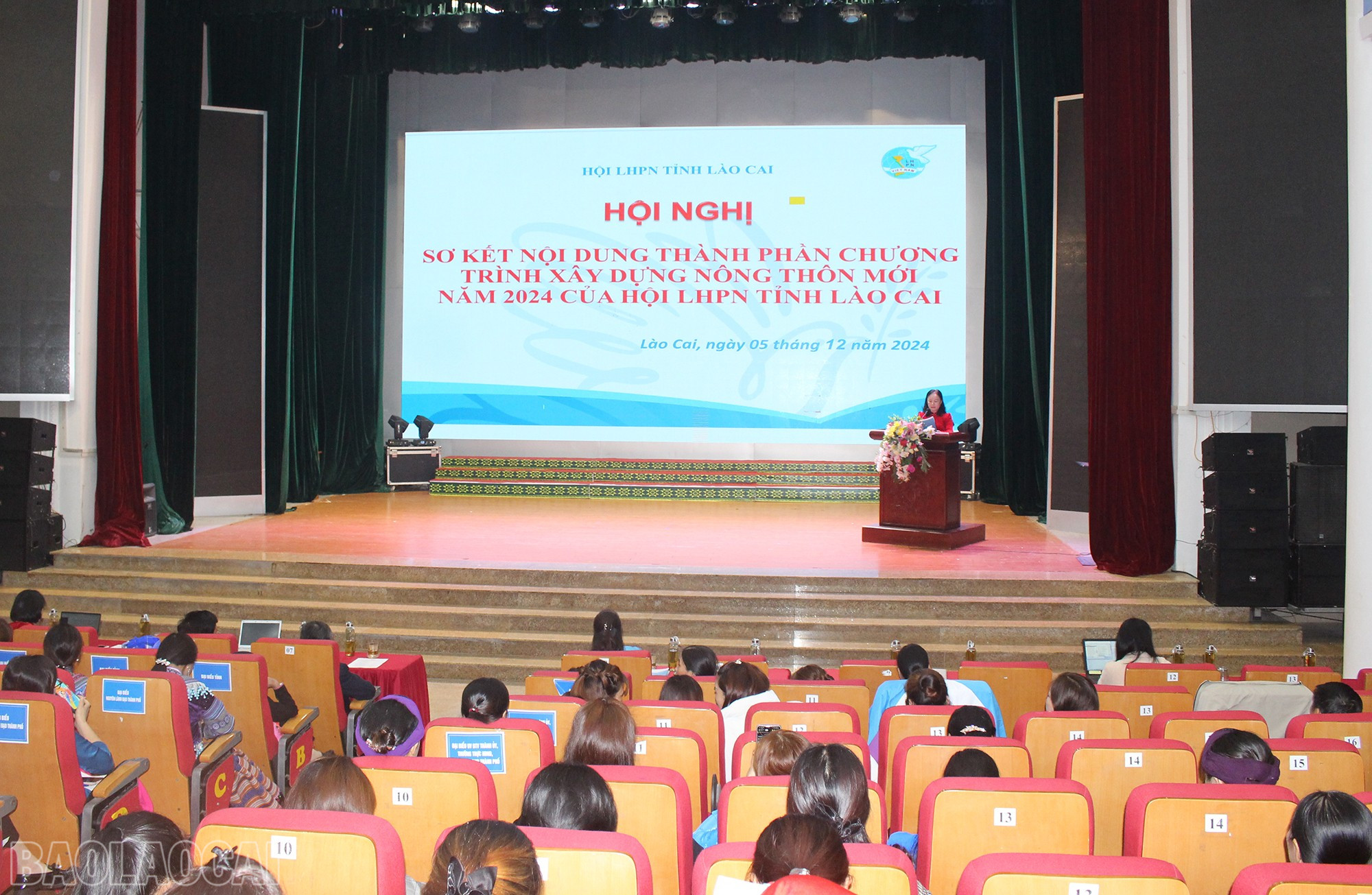 Quang cảnh hội nghị. baolaocai-bl_img-3823.jpg