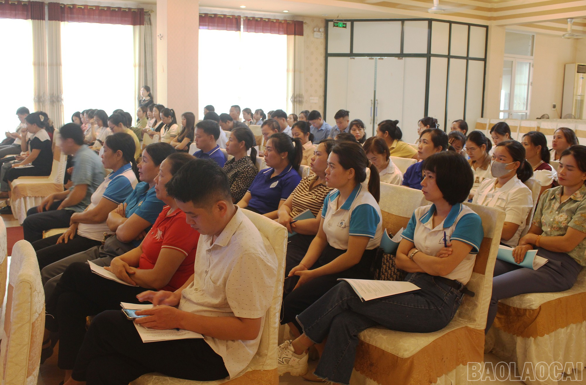 Đại biểu dự hội nghị. baolaocai-br_img-5872.jpg