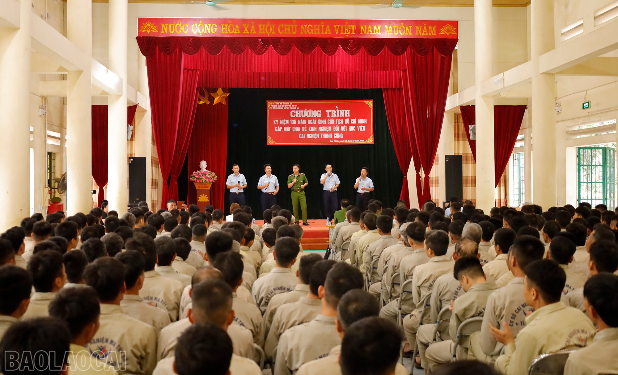 Quang cảnh chương trình. baolaocai-bl_mg-9599.jpg