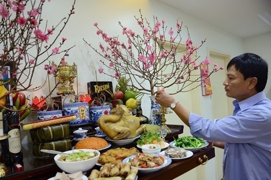 Mâm cỗ cúng tổ tiên ngày têt. Ảnh: T.L