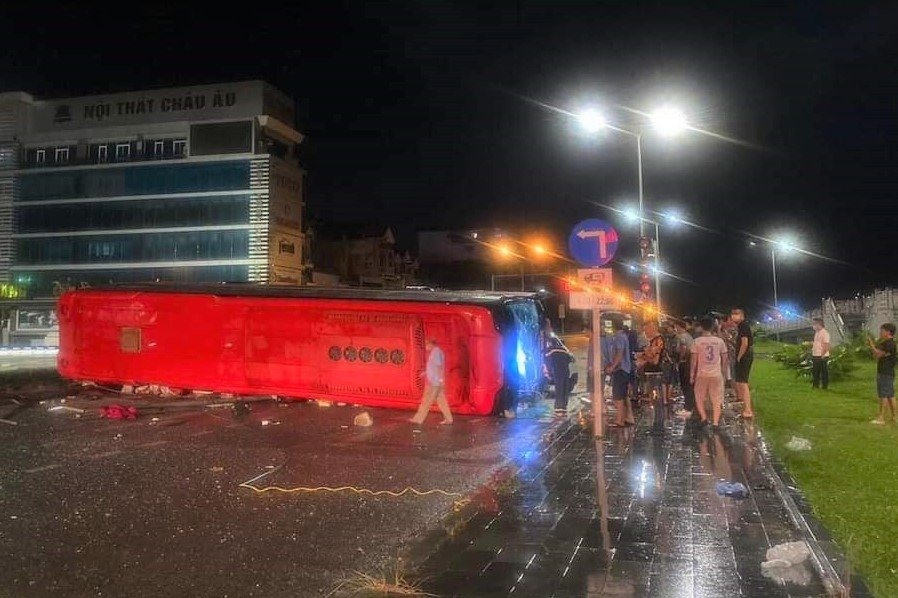 Vụ tai nạn khiến 17 người thương vong. Ảnh: NT