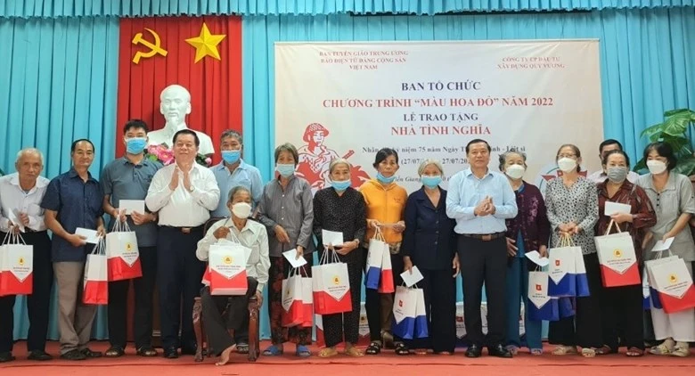 Phát sóng trực tiếp Chương trình “Màu hoa đỏ” từ 20h, 23/7 trên kênh VTV1 ảnh 1