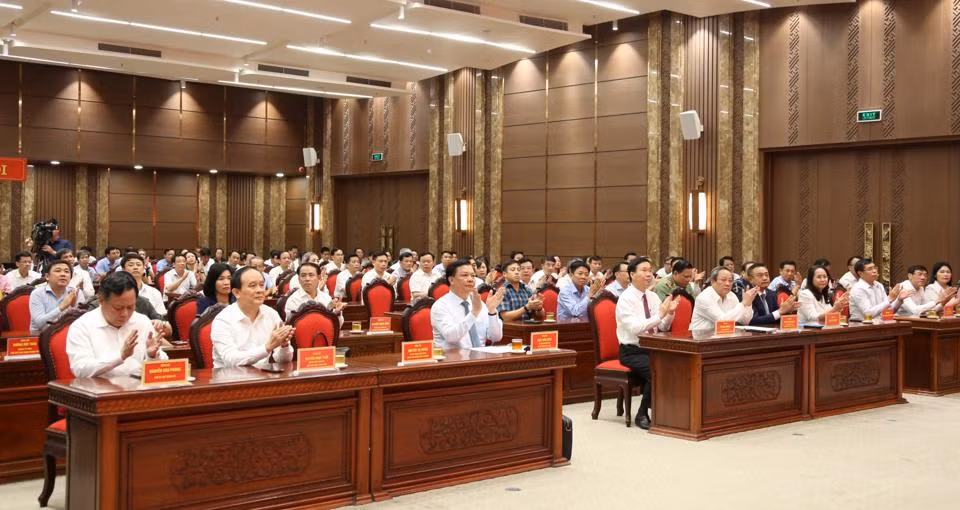 Đồng chí Trần Sỹ Thanh giữ chức Phó Bí thư Thành ủy Hà Nội ảnh 1 Các đại biểu dự Hội nghị