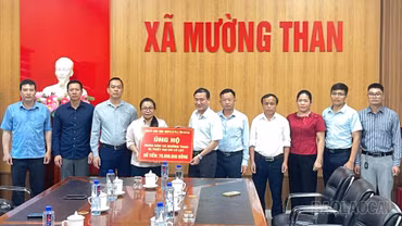 Xã Tú Lệ trao 70 triệu đồng hỗ trợ người dân Mường Than khắc phục hậu quả mưa lũ