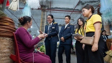 Từ 2026, hộ kinh doanh phải báo cơ quan thuế các tài khoản nhận tiền