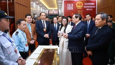 Thủ tướng Phạm Minh Chính bỏ phiếu bầu cử tại phường Tây Hồ, Hà Nội