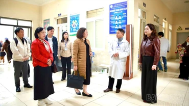 Kiểm tra công tác bảo đảm y tế và an toàn thực phẩm phục vụ bầu cử