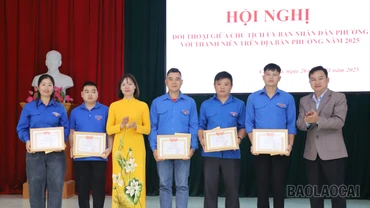 Cầu Thia: Chủ tịch UBND phường đối thoại với thanh niên