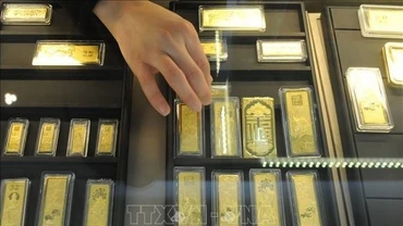 Giá vàng giảm nhẹ khi triển vọng các cuộc đàm phán thương mại lạc quan