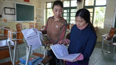 Bảo đảm dạy và học ở vùng lũ: Thích ứng trước mắt và chủ động lâu dài