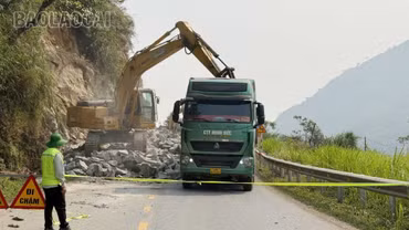 Thi công khắc phục sạt lở trên Tỉnh lộ 155 cần đảm bảo an toàn, thông suốt