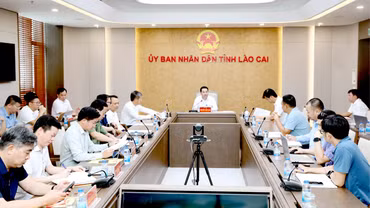 Chủ tịch UBND tỉnh Nguyễn Tuấn Anh làm việc với doanh nghiệp về nghiên cứu đầu tư các dự án tại Lào Cai