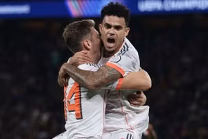 Champions League: Bayern hạ đương kim vô địch, Real nhận "trái đắng"