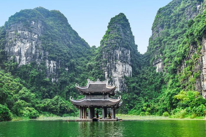 Mùa hè này nhất định phải đến Ninh Bình  ảnh 1 Mùa hè này nhất định phải đến Ninh Bình - bởi vẻ đẹp không thể rời mắt Ảnh 1