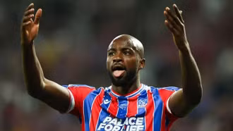 Crystal Palace đăng quang Conference League đầy cảm xúc, Mateta hóa người hùng