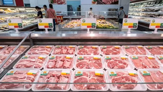 Giá lợn hơi hôm nay 14/5: Miền Bắc tăng tốc, miền Trung đi ngang