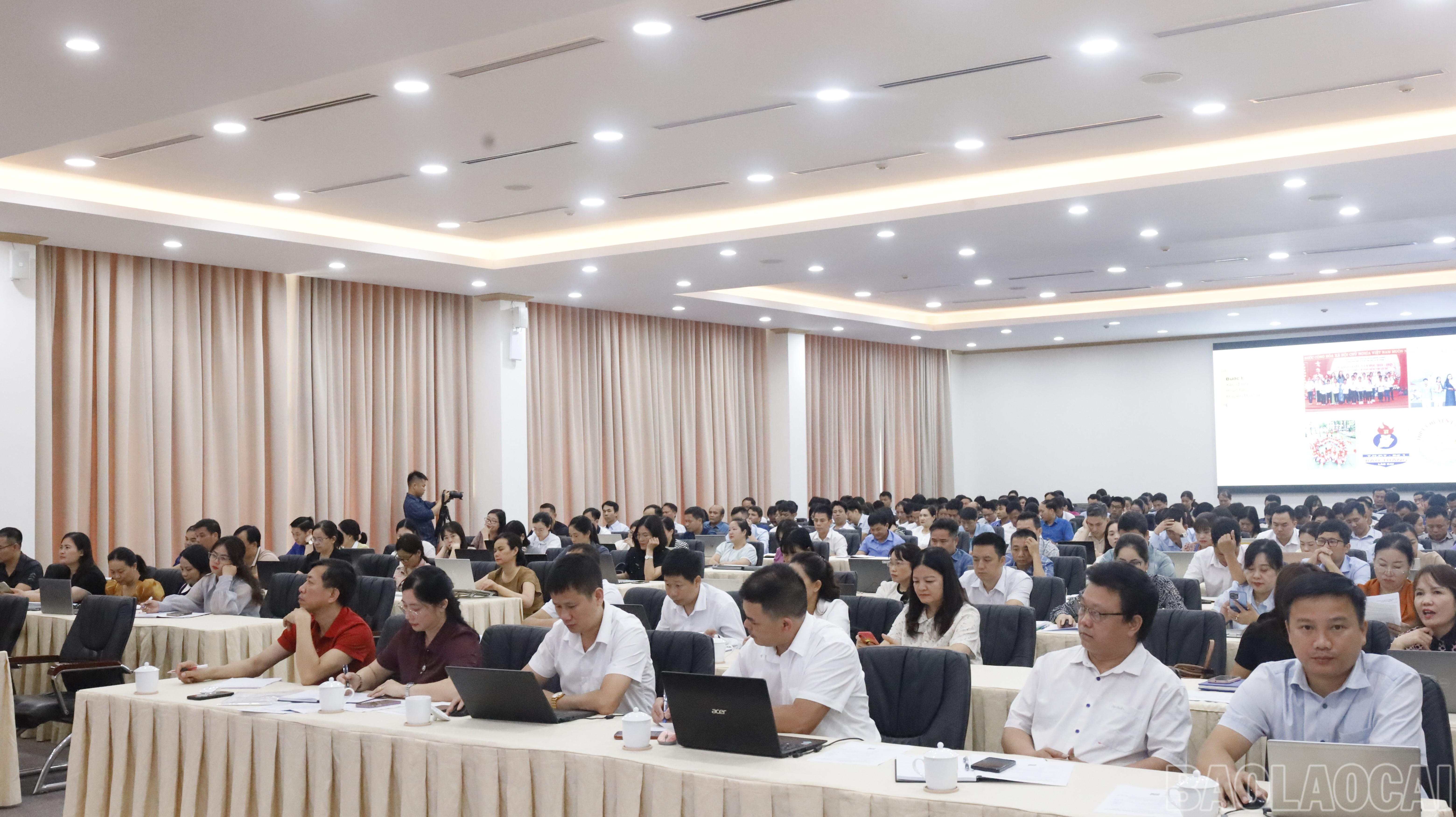 Đại biểu dự tập huấn. baolaocai-br_mg-0402.jpg