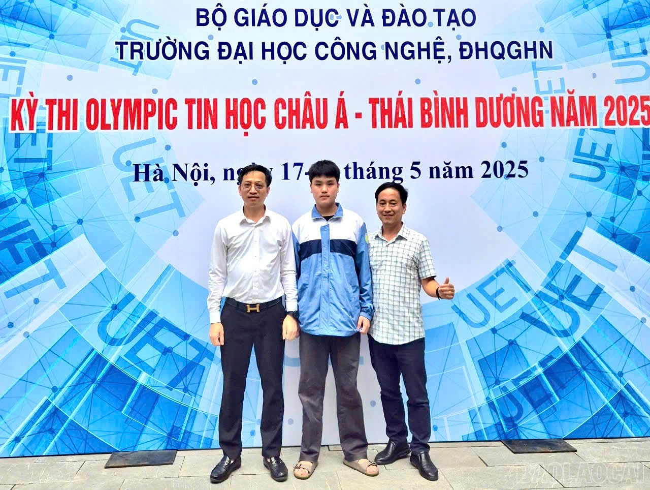 Nguyen Huy Phong nimmt an der Asien-Pazifik-Informatik-Olympiade 2025 teil. baolaocai-br_z6644729023969-c53b6c8080576014d5073ed9054faa32.jpg
