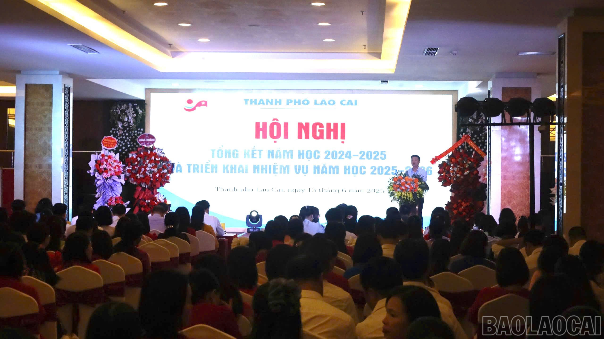 Quang cảnh hội nghị. baolaocai-br_z6702119857782-ef62fb1789dca9053ba550ccedfca189.jpg