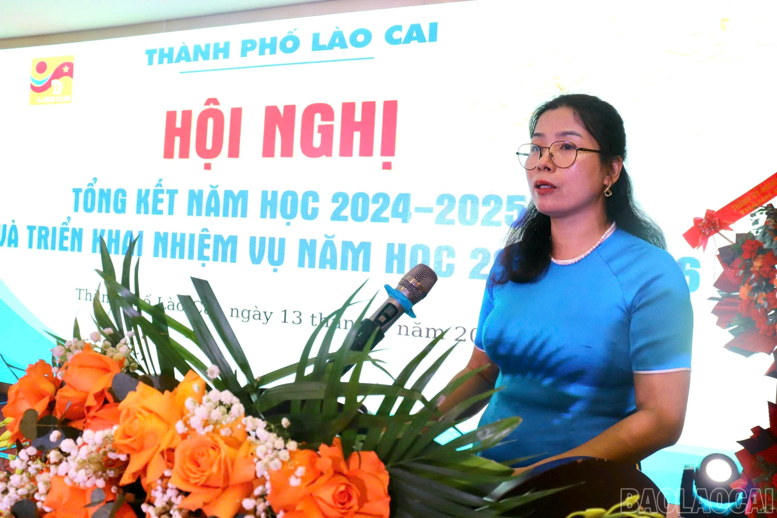 Các đại biểu tham luận tại hội nghị. baolaocai-br_z6702119863837-6890a1a8089dffe59d92452d7ba79e90.jpg