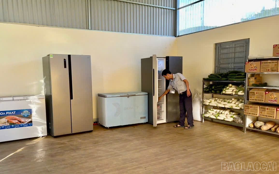 Trường THCS và THPT Bát Xát chuẩn bị lương thực, thực phẩm cho 550 em học sinh bán trú. baolaocai-br_z7088846318203-99258cb93581385a6a3c10a81b2da107.jpg