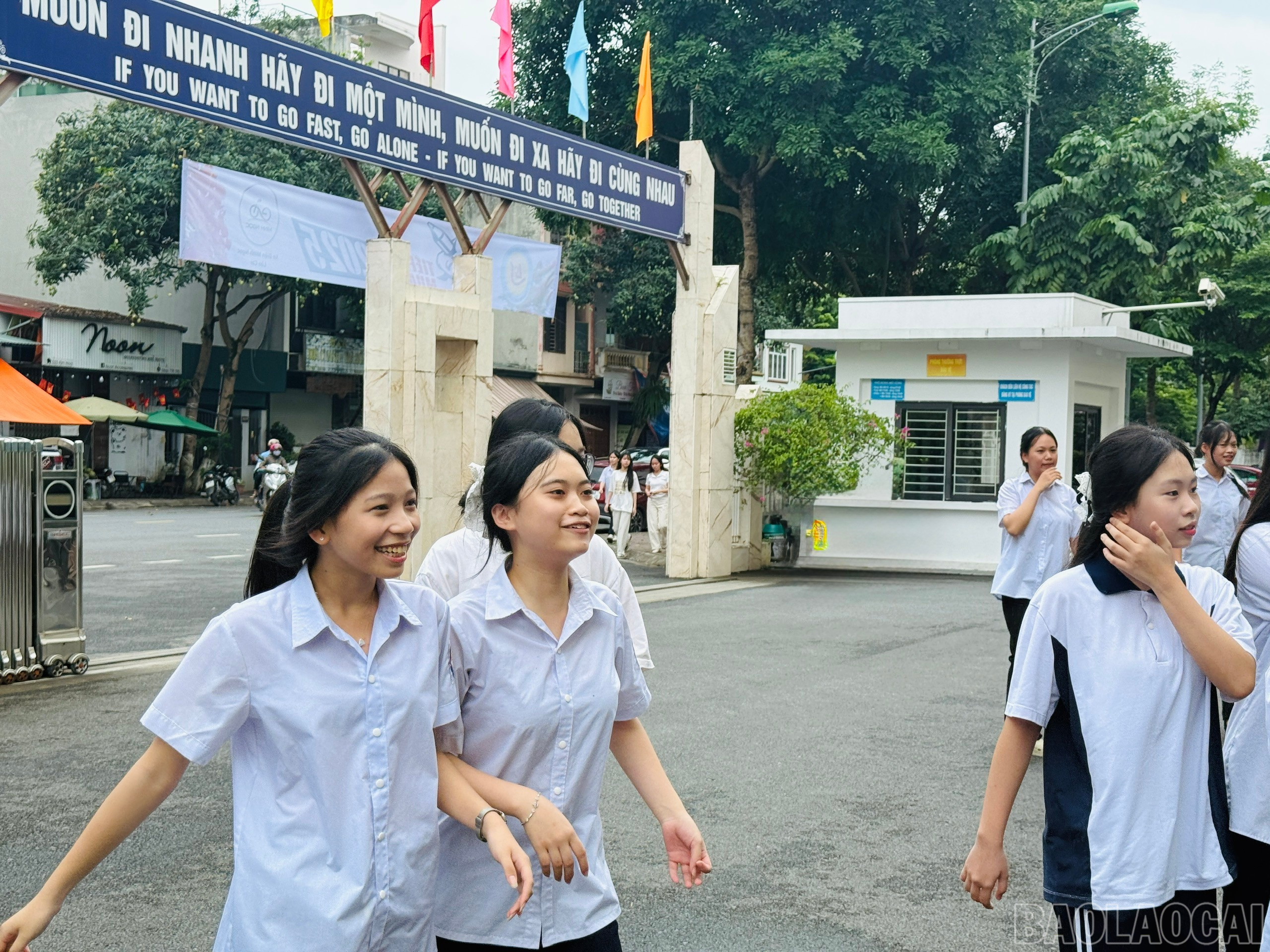 The whole province has 10,762 candidates taking the Literature exam. baolaocai-br_z6670291031378-32ab52b57c3f9f05e3ceae7bf91caf21.jpg