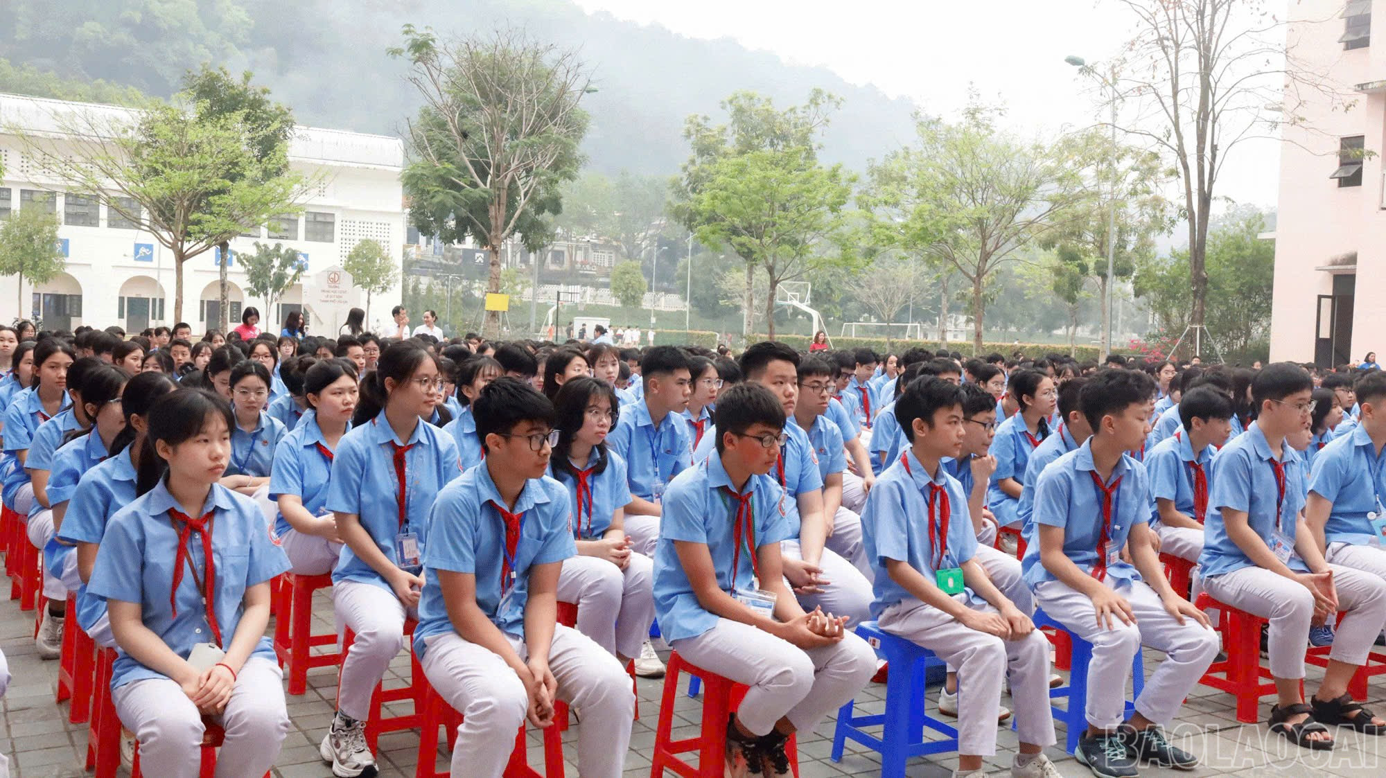 La escuela secundaria Le Quy Don y la escuela secundaria Ly Tu Trong son dos escuelas claves de la ciudad. baolaocai-br_z6636924058420-7e38194b5ac80a20bb651ac996bd36c9.jpg