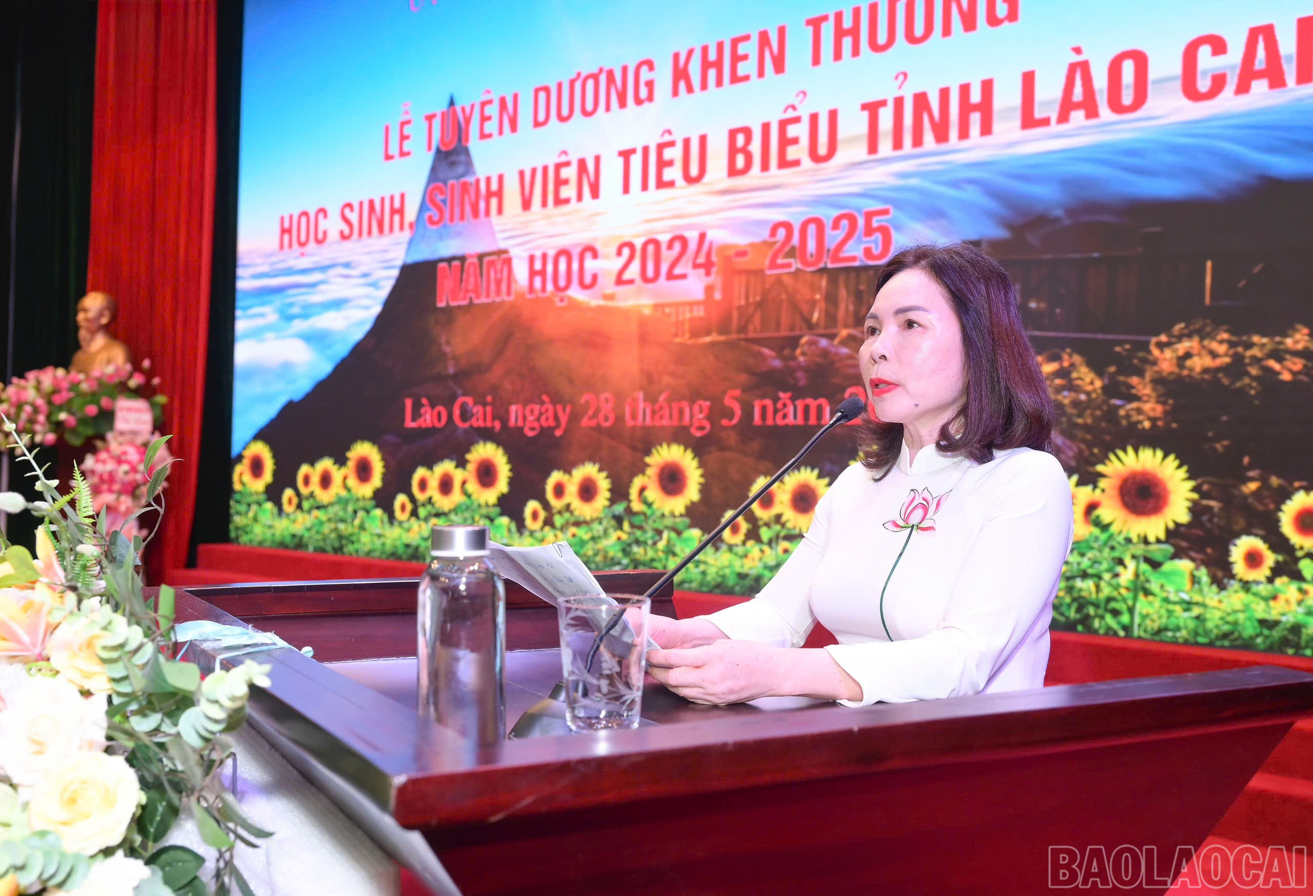 សមមិត្ត ឌួង ប៊ិច ង៉ុយយ៉េត ប្រធានមន្ទីរអប់រំ និងបណ្តុះបណ្តាលខេត្ត ថ្លែងក្នុងពិធីនេះ។ baolaocai-br_z6647385561694-352a5a02ae8c4b94490da0abc25a836e.jpg