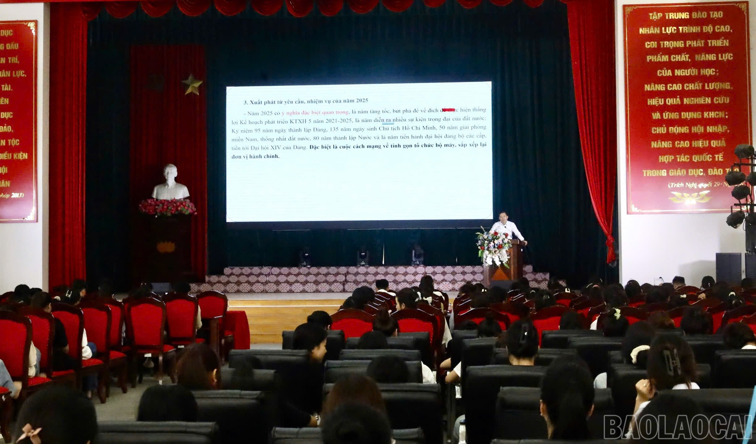 Quang cảnh buổi học. baolaocai-br_z6577218087678-131026dd7c54670bcd848cd9d74097b2.jpg