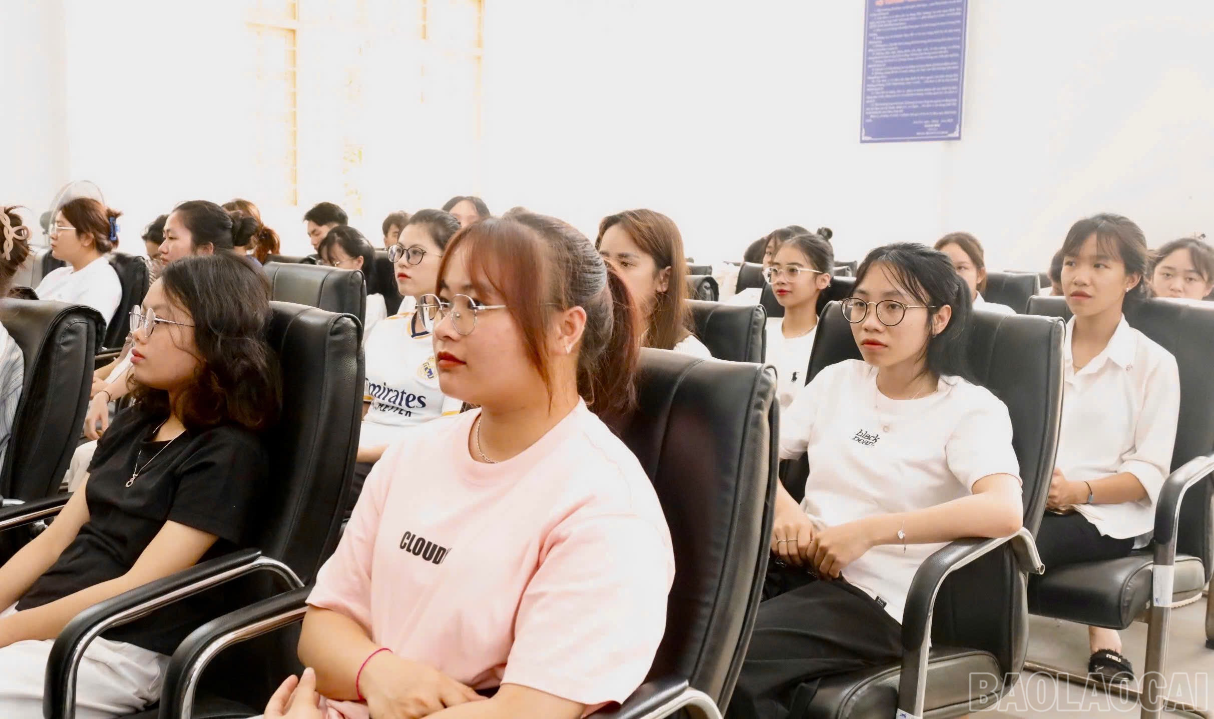 Tuần học giúp các em học sinh có thêm nhiều kiến thức, kỹ năng trong học tập. baolaocai-br_z6577218083807-801c57bdc712ff559faf0090f7db620b.jpg