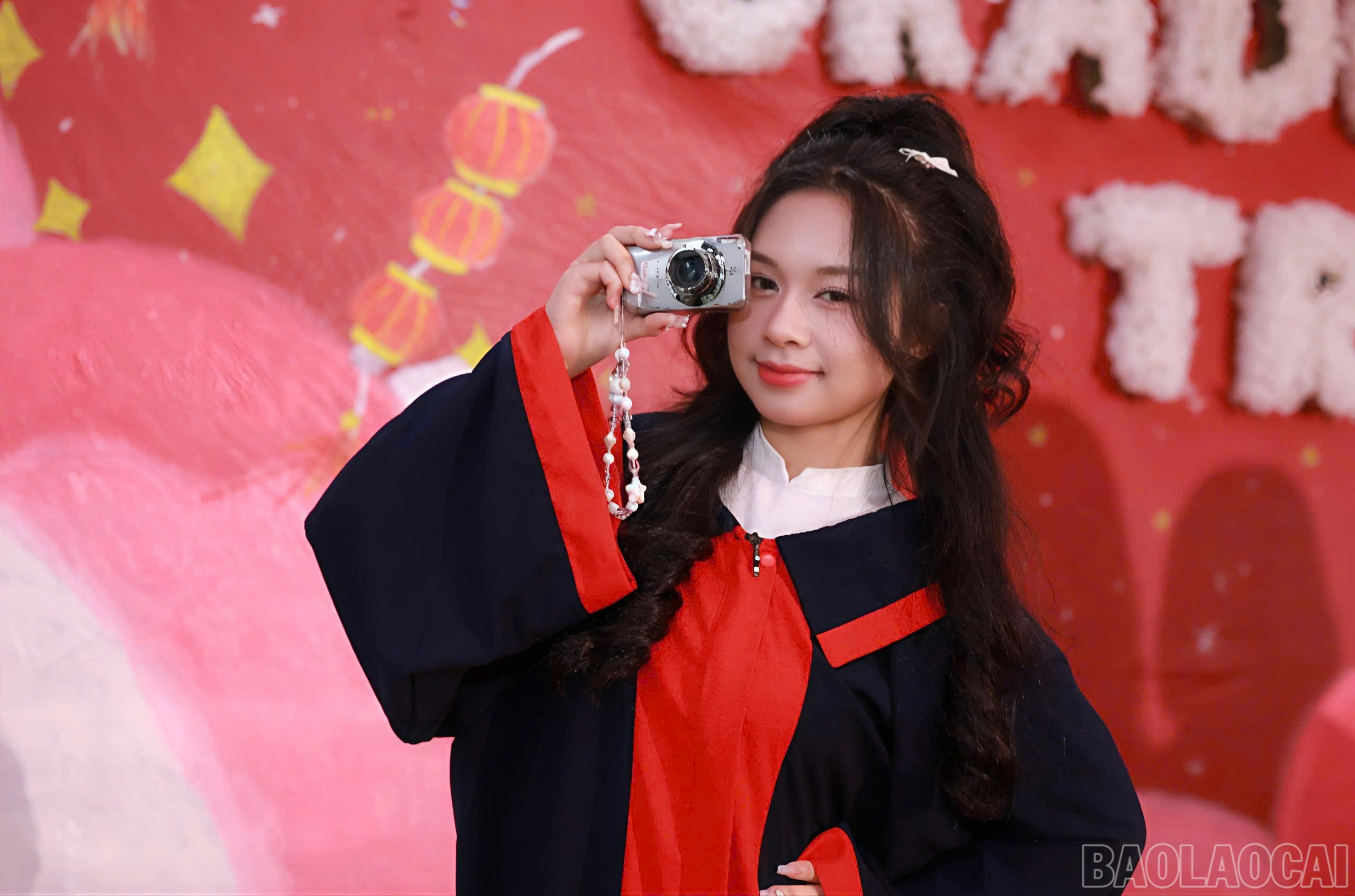 Một Lý Hoàng Ngân nhí nhảnh. baolaocai-br_z6814239519125-b8be0aabd2d4df7ea4a3695779b8ffe9.jpg