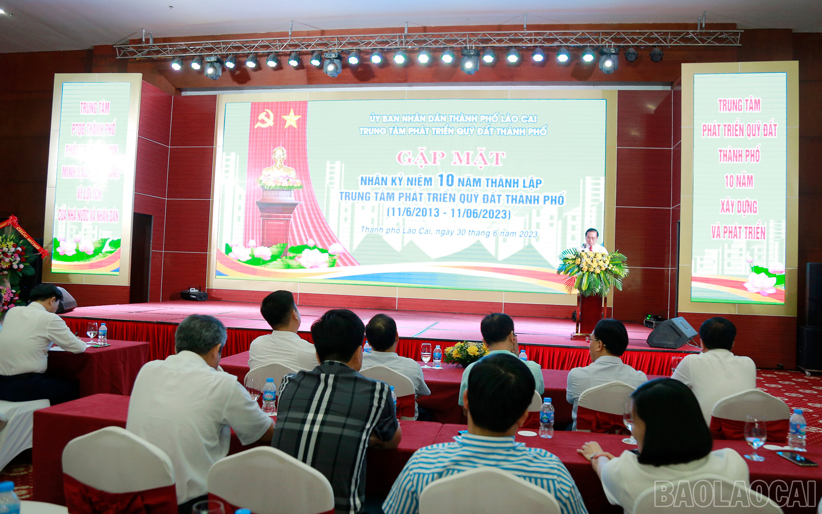 Quang cảnh buổi gặp mặt. baolaocai_qd (2).JPG
