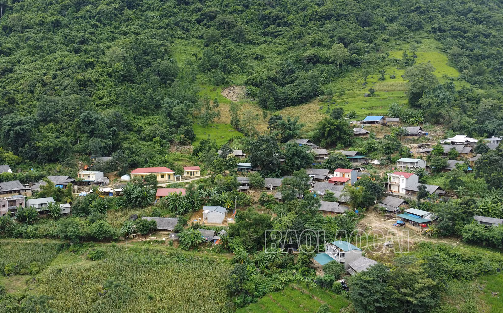 Thôn biên giới Lù Dì Sán đổi thay từng ngay..jpg